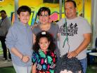 La familia con la pin~ata