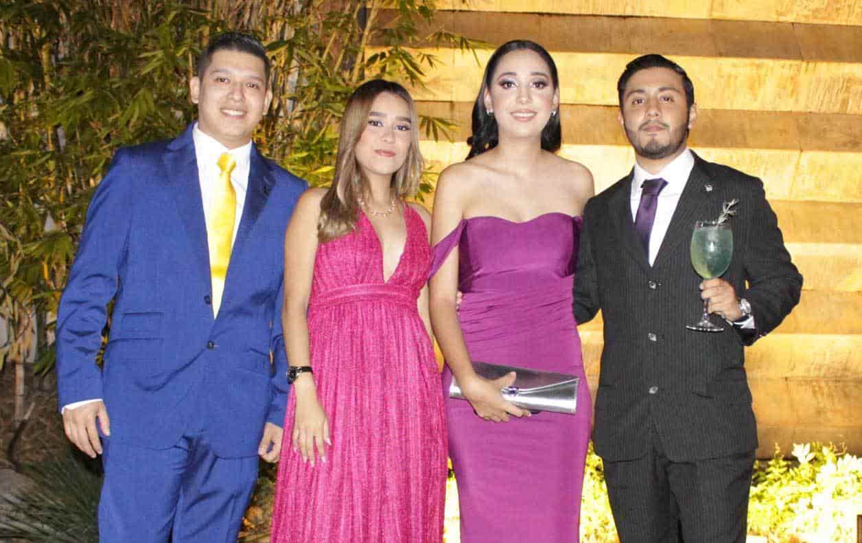 Luis, Dulce, Daniela y Octavio