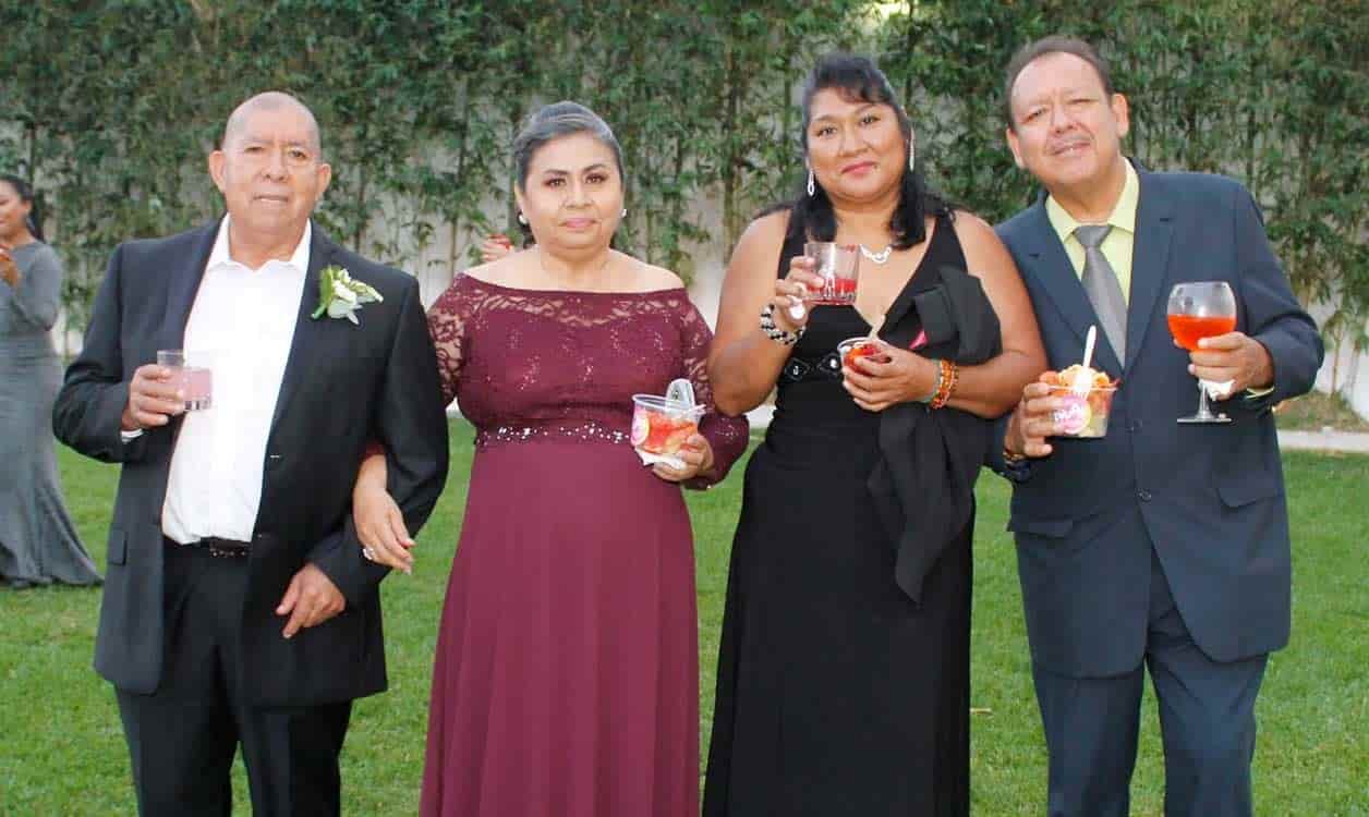 Alfonso, Patricia, Vero´nica y Ricardo