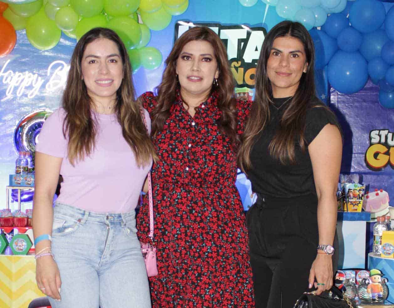 Brenda, Luci y Angélica