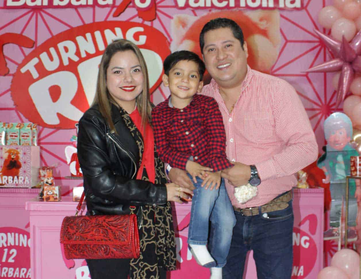 Desearon lo mejor a las cumplean~eras