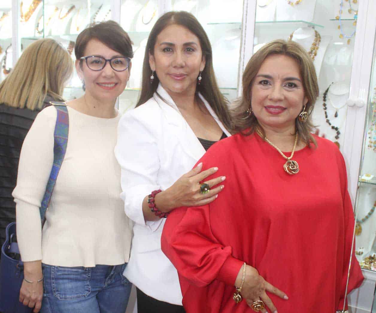 Violeta, Laura y Lesvia