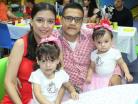 Dinora y Cristian con Cristina y Constanza