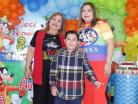 José Armando con Alma y Alejandra