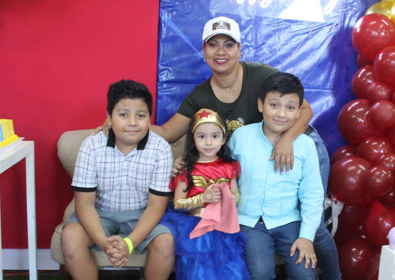 Le desearon lo mejor