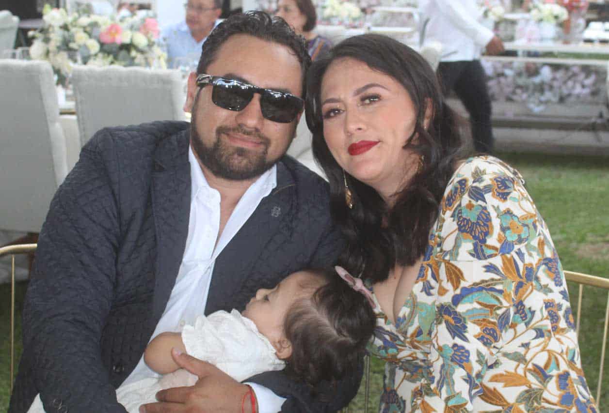 Jose´ Manuel y Victoria