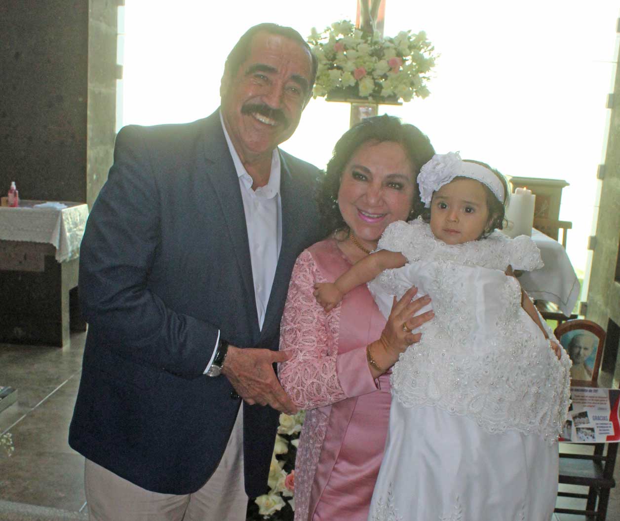 Con los abuelitos Mario y Mari´a Elena