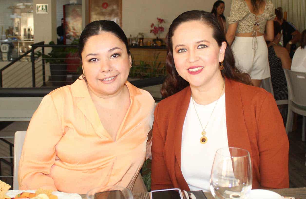 Ana Cristina y Caro