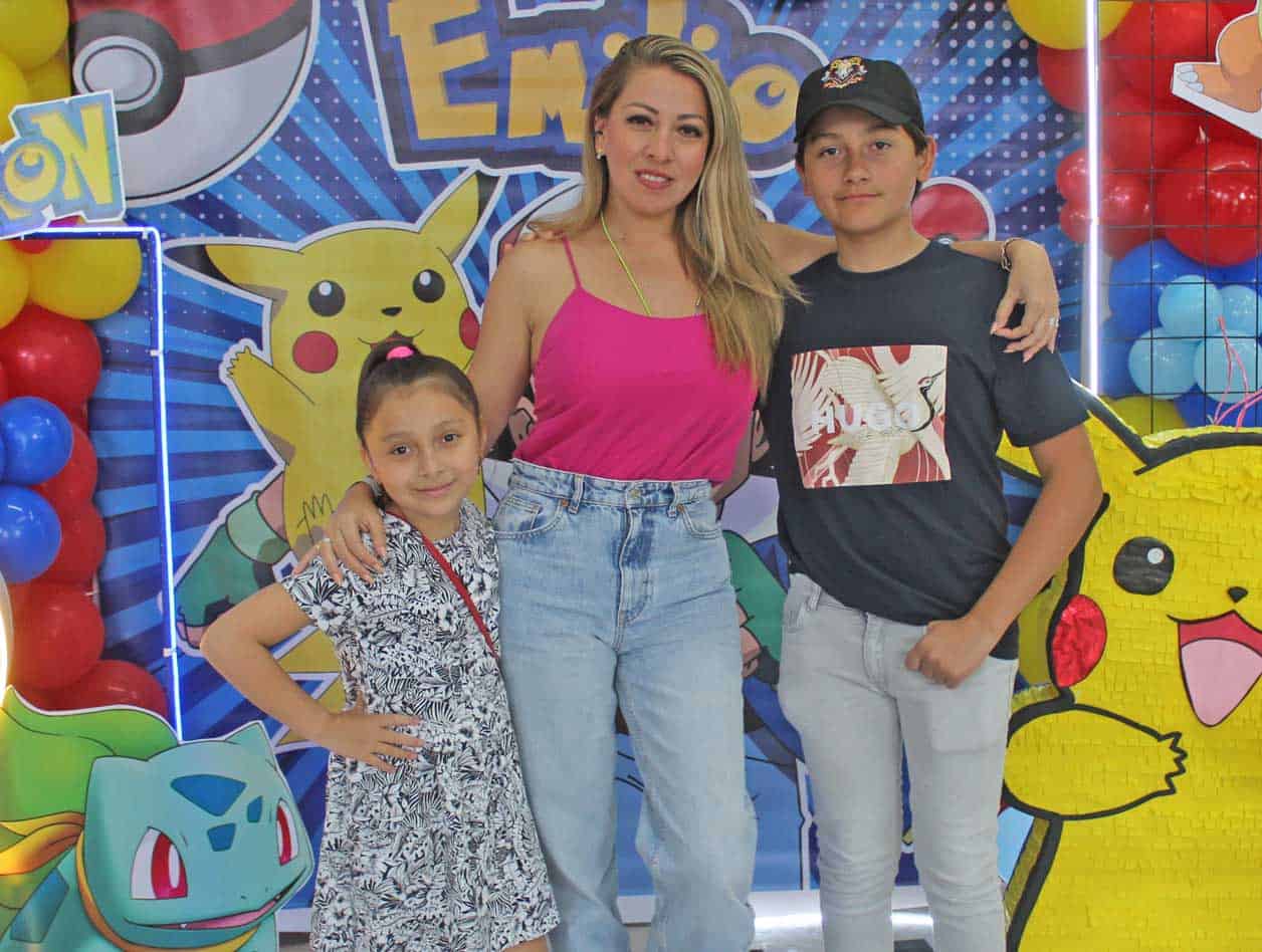 Laura con sus hijos