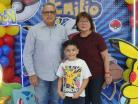 Emilio con sus abuelitos