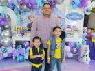 Cristian y Leo, con su papa´