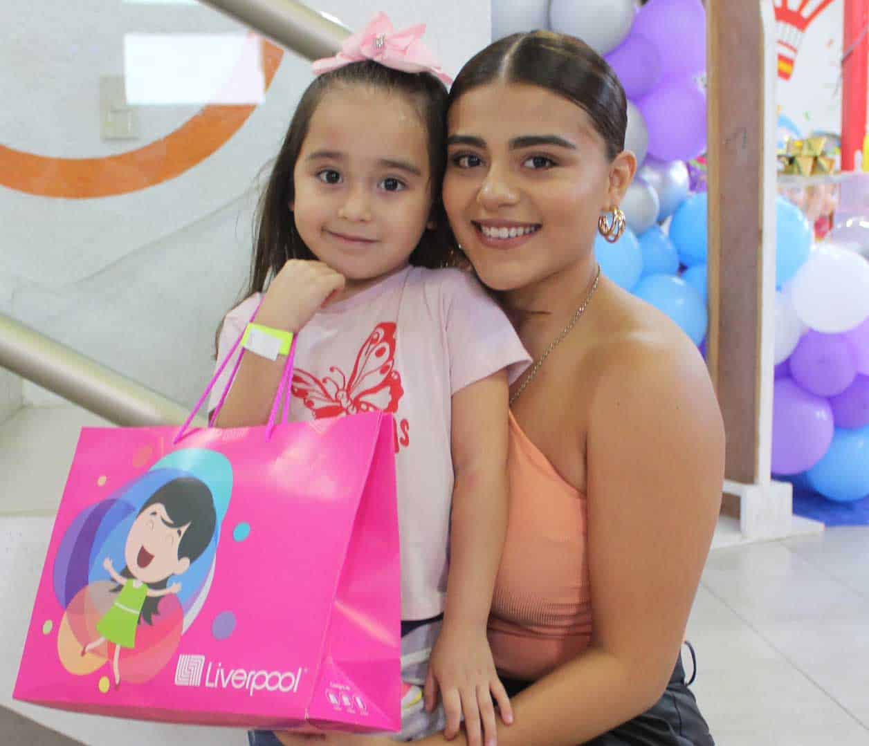 Clara y Victoria