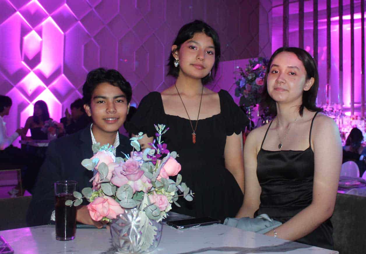 Hugo, Regina y Natalia