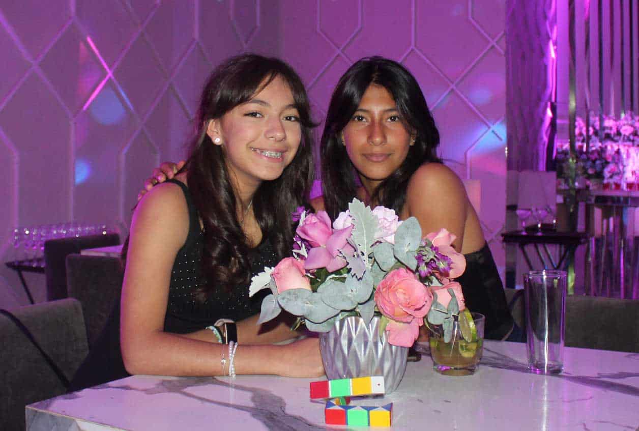 Valeria y Romina