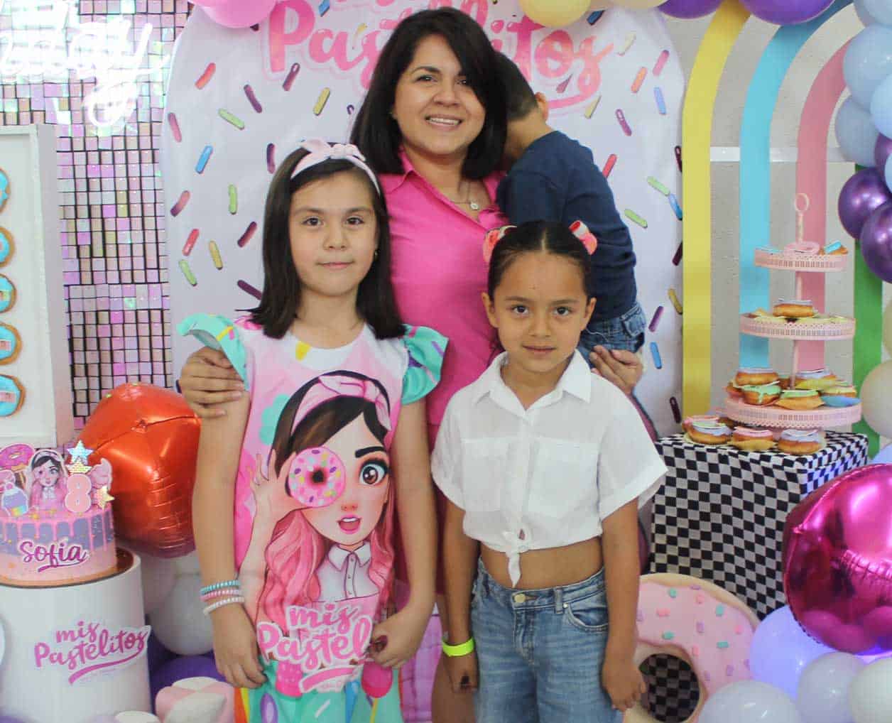 Sofi´a, Adriana, Enrique y Victoria