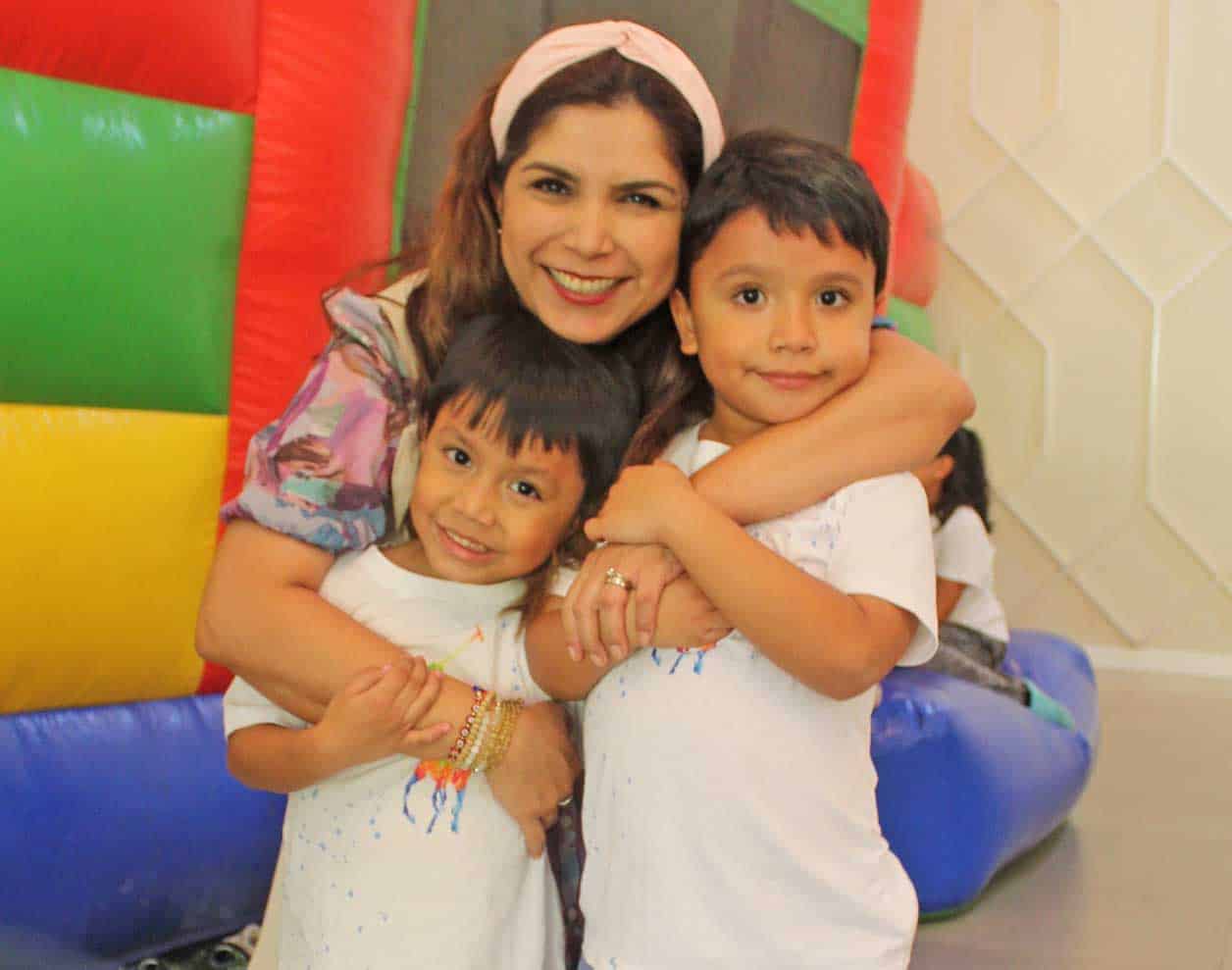 Iker, Karen y Leo