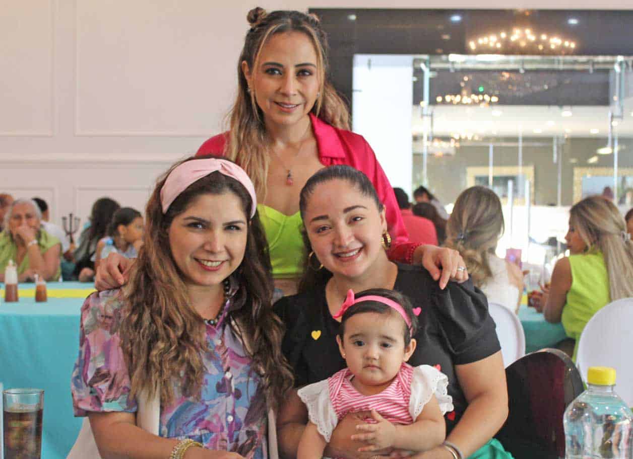 Laura, Karen y Nancy