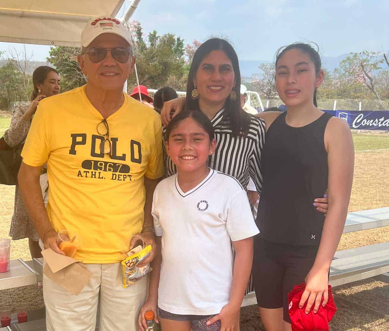 Jorge, Paola, Sabrina y Aranza