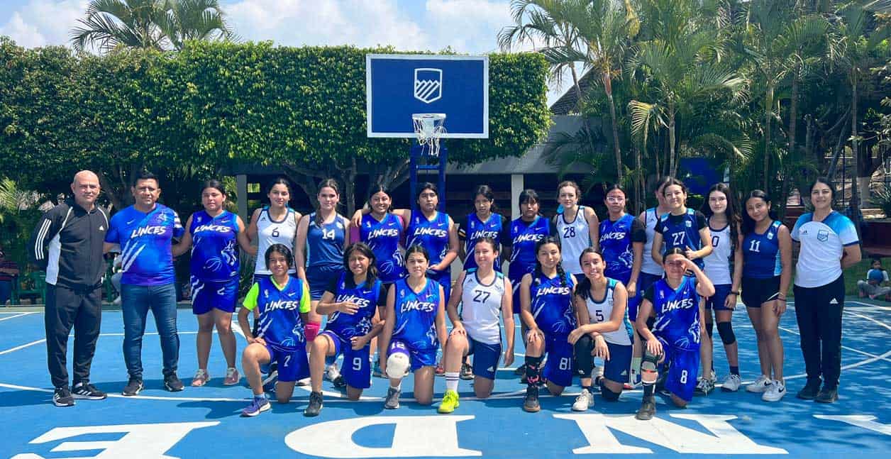 Disfrutaron el partido de basquetbol