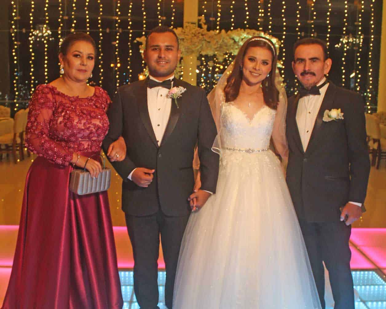 Con los padres del novio, Luz Elba y Luiz