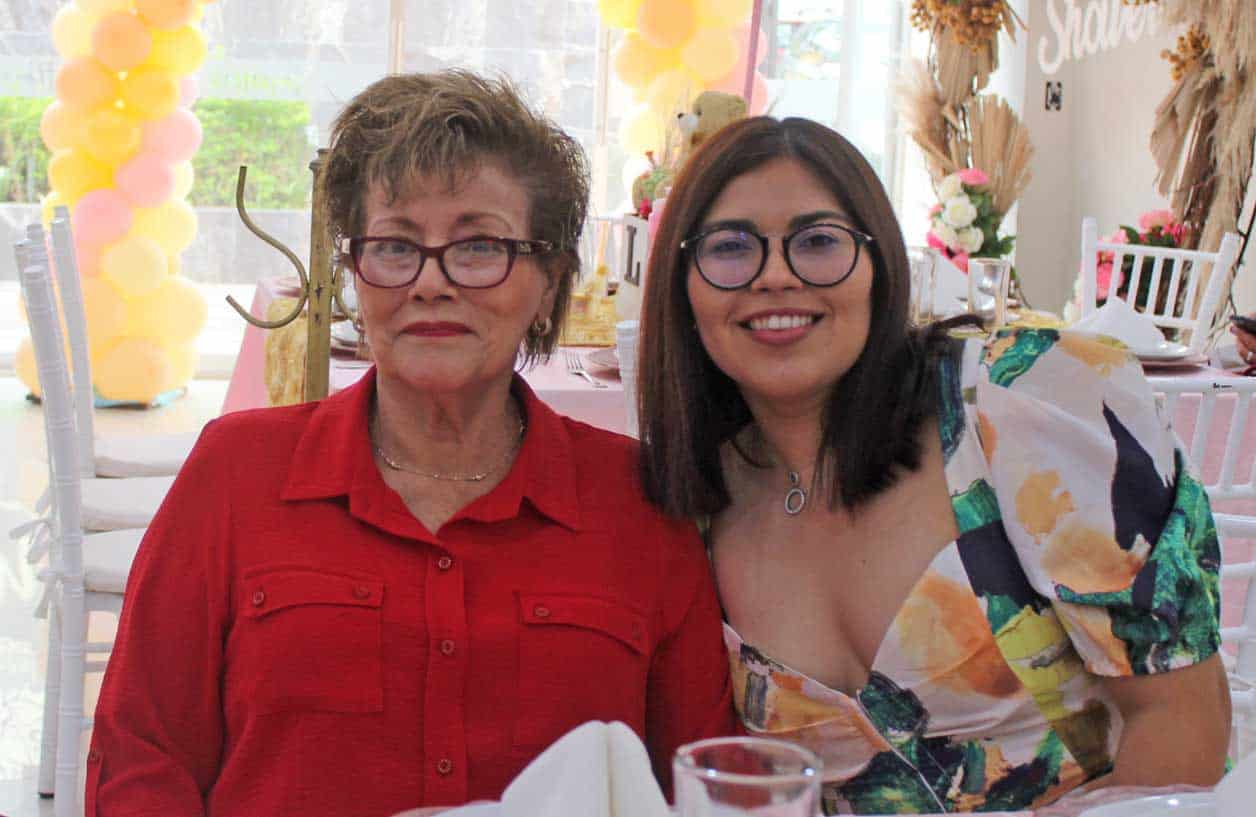 Angelita y Karla