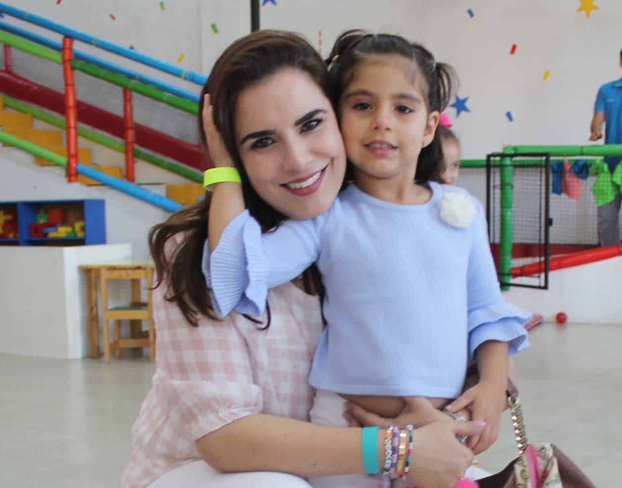 Tricia y Victoria