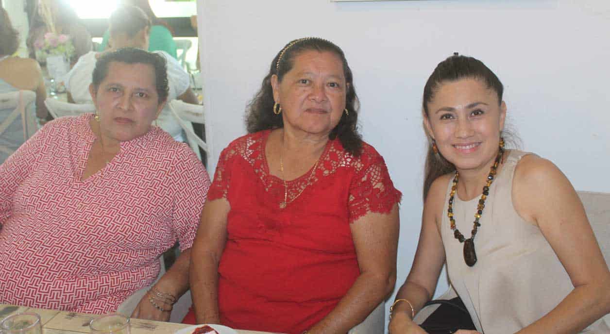 Rosabel, Alma Delia y Nory