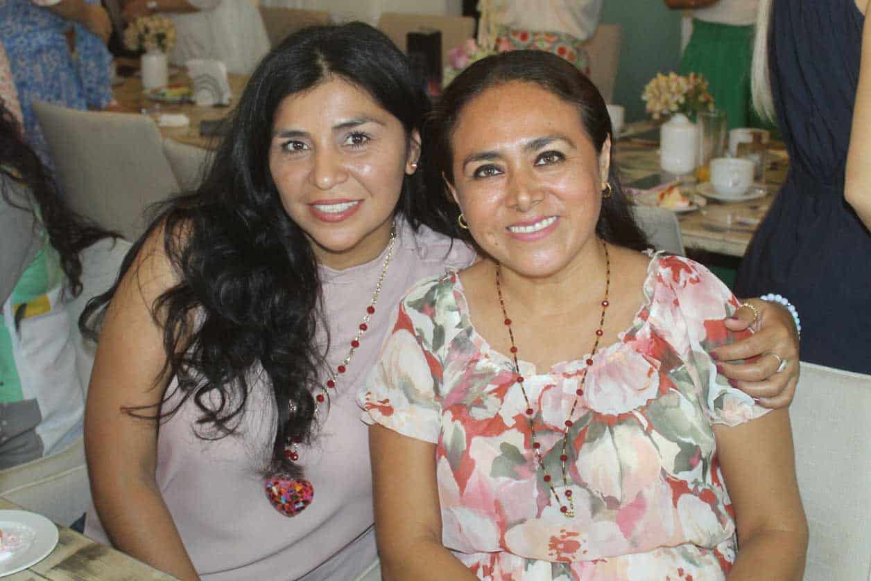Esther y Mari