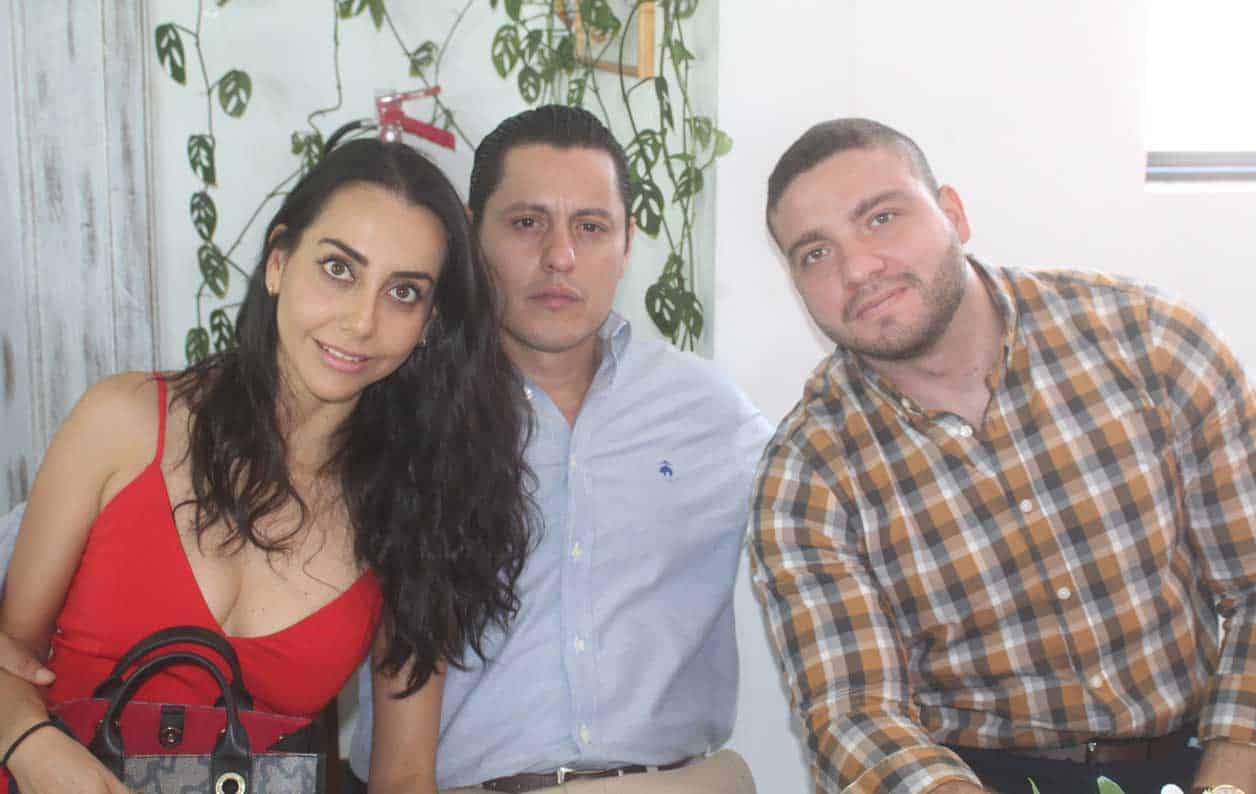 Mariana, Alfredo y William