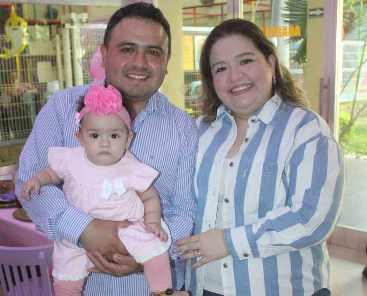 Pamela, Hiram y Gabriela