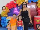 Darío, con su mami y la festejada