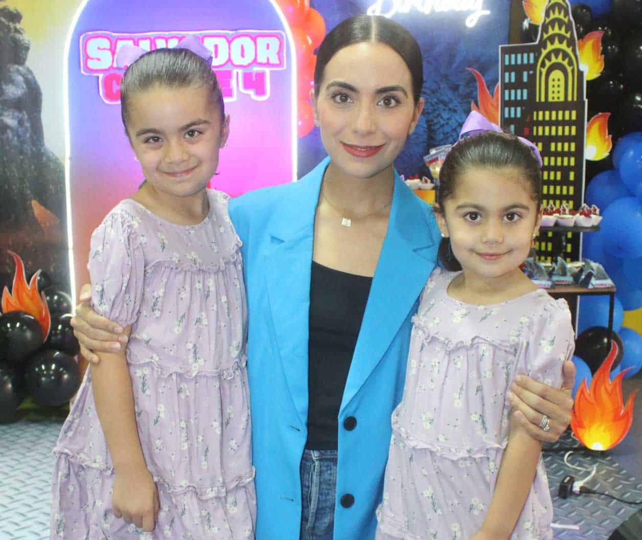 Nini con Regina y María