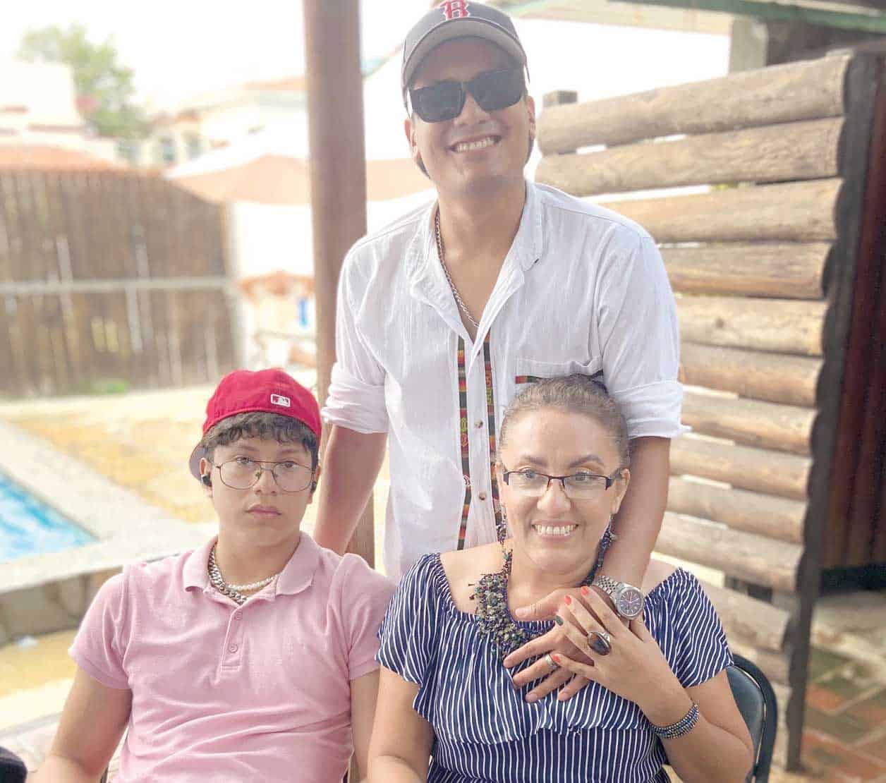 Alejandro, Rodrigo y Rita