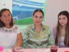 Lupita, Karina y Renata