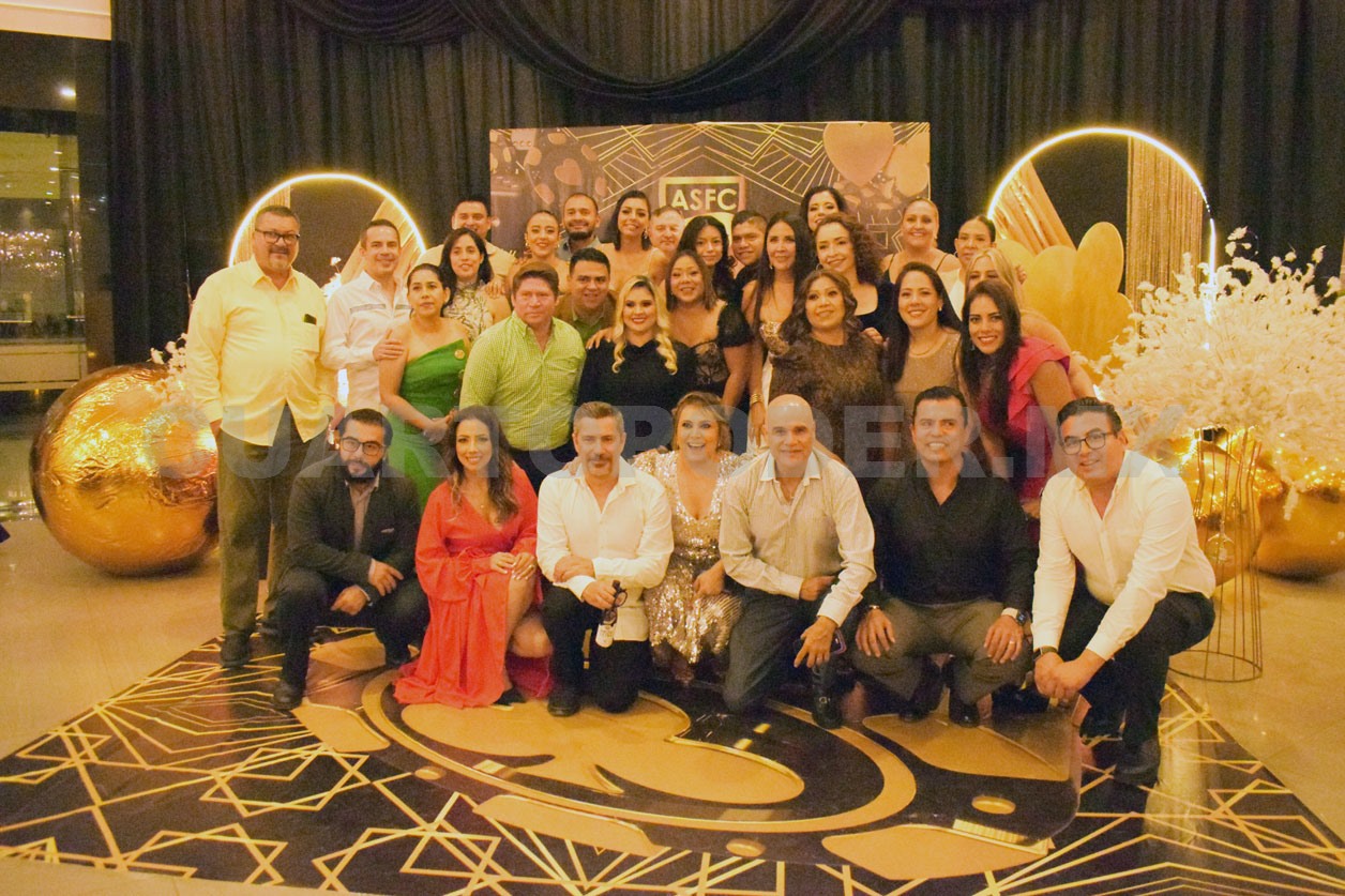 Padres de familia pasan gran velada