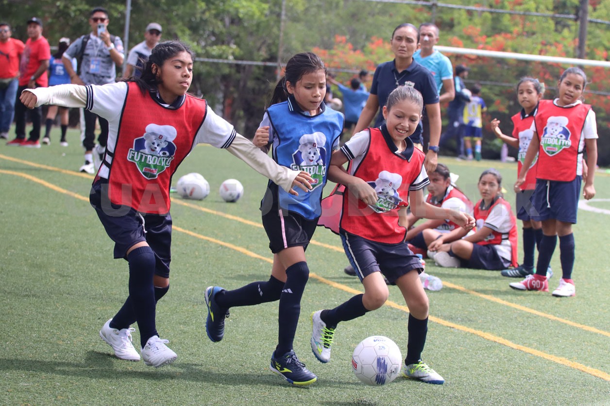 Van ocho por la gloria del Futbolito Bimbo