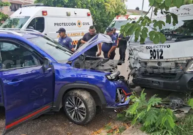 Aparatoso accidente de tránsito deja 10 lesionados