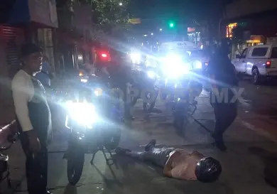 Derrapa motorista en la zona centro