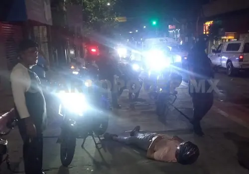 Derrapa motorista en la zona centro