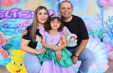 ¡Muchas felicidades, Elissa!