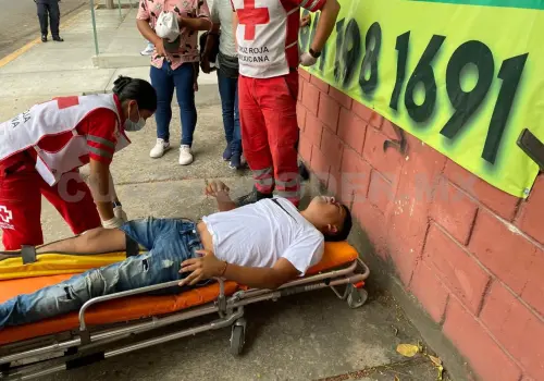 Un fracturado en choque de motocicleta