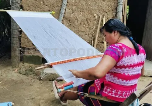 Enaltecen el respeto de tejedoras por los rayos