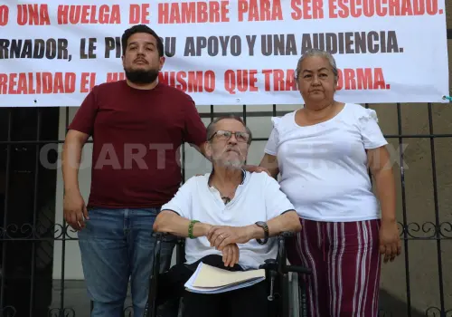 Exempleado de Protección Civil inicia huelga de hambre