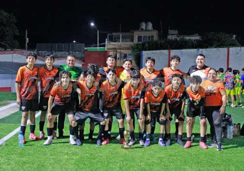 Lechuzas FB se corona ante Dragones