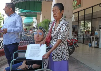 Exige justicia tras quedar en silla de ruedas