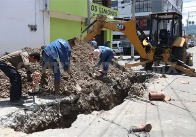 Atienden calle de la colonia El Cerrito