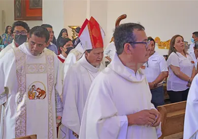 Suplantan a curas para cometer fraudes