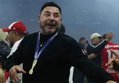 Antonio Mohamed celebra Navidad recordando títulos