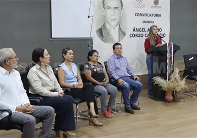 Abren convocatoria a la Medalla Ángel Albino Corzo