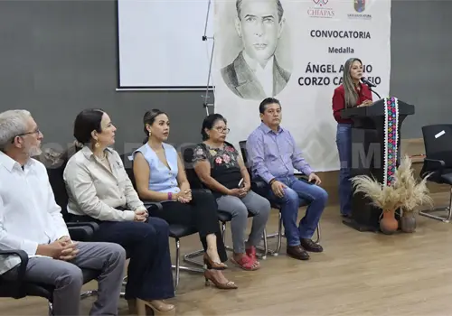 Abren convocatoria a la Medalla Ángel Albino Corzo